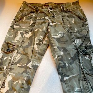 lei camo cargo pants